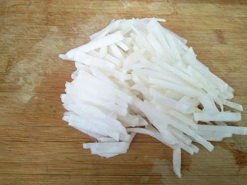 人士■这菜是肺部细菌的“克星”,吸烟人士要多吃,润咽喉、解烟毒