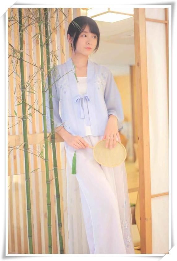 这是徐娇？胶原蛋白全没了，灵气全无，20岁的年龄，30岁的脸！