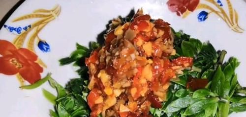『辣椒』农村一种可以吃的多肉植物,长得像狗牙,焯水后拌糟辣椒真好吃!