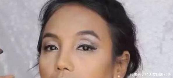 三十多年没有化过妆的清洁工，第一次化妆把自己看哭了