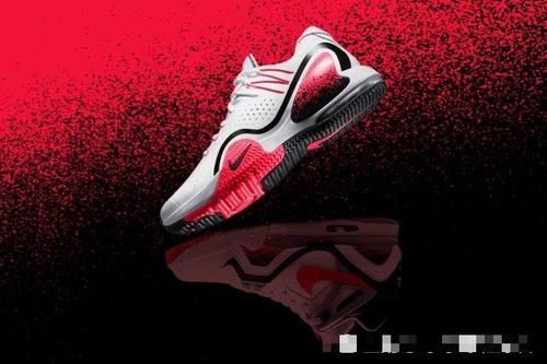 低调■Nike跑鞋迎来新的革命,搭配当家科技气垫,低调发售!