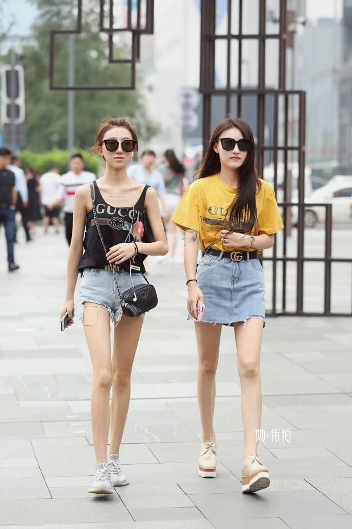 成都街拍丨时尚的lady都喜欢仙女裙，迎面走来都有种仙气