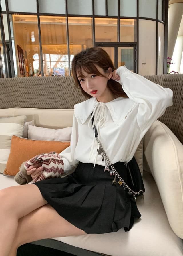 #巨潮#微胖女孩就别穿卫衣了,太肿,学会衬衫的网红穿法,显高显瘦巨潮