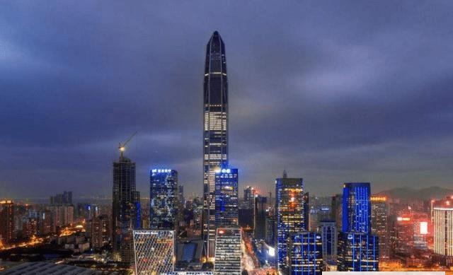  历经■中国“大厦”第一高：123层632米，历经9年，使用年限却只