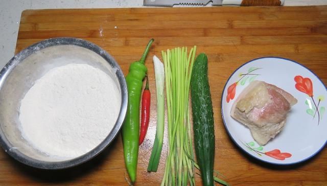  『我家』学会面条的做法，我家一周吃5次，面条劲道，真好吃