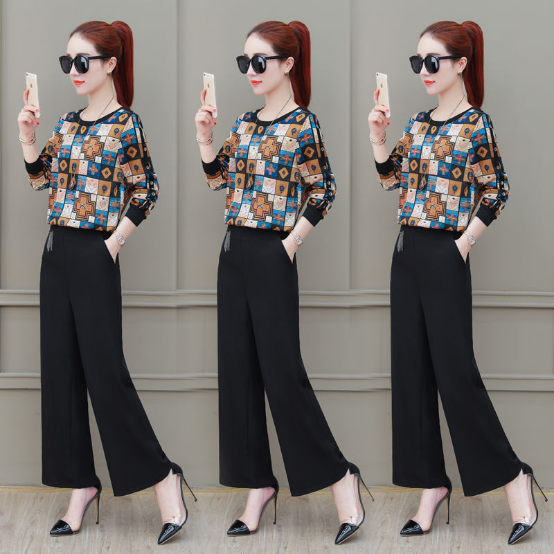 7080别再穿妈妈装了，试试这阔腿裤套装，穿上美的令人心醉