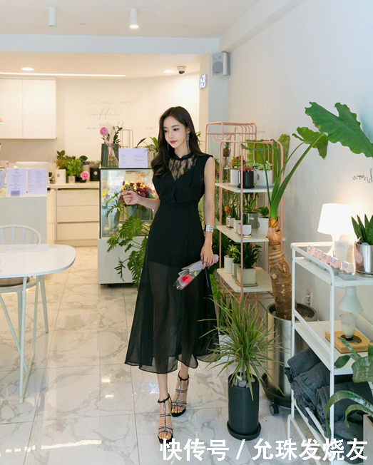 孙允珠暗夜蝙蝠轻盈薄纱分衩裙