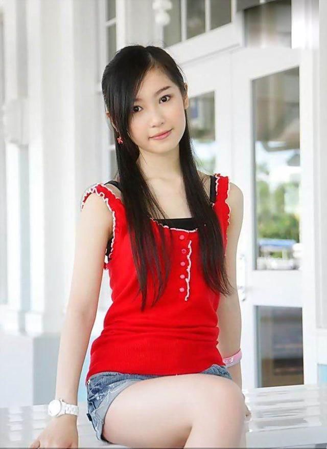 市场美拍：温柔多情妩媚性感 , 史上最漂亮的“豆腐西施”少妇 !