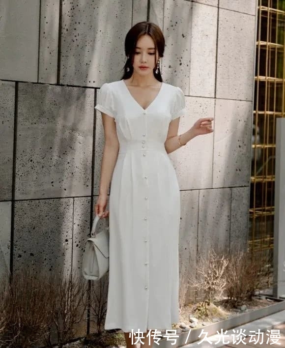 云霄:美图图鉴:孙允珠,云霄炫白飘影宫廷袖清纯长裙