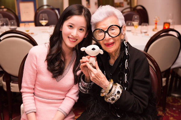 奶茶妹妹的素颜又双叒叕美出新高度!这种素颜和精修没差的颜值究