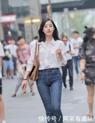 草原:街拍美女,来自大草原的高跟脚,酷雅又脱俗