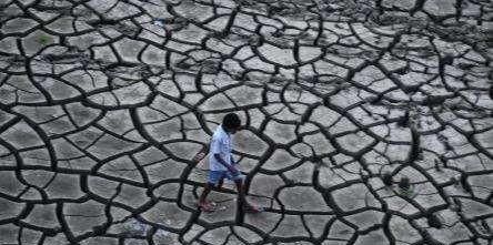 听说印度夏天高温有50多度，他们是怎么渡过“热死的”夏天的？