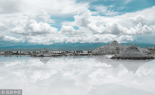 情人节赴一场梦幻之约 这些堪称“天空之镜”的景点自带仙气