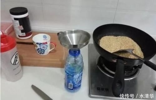  #自制#要想鱼上岸就拿粮食换！图文详解自制特效鲫鱼窝料