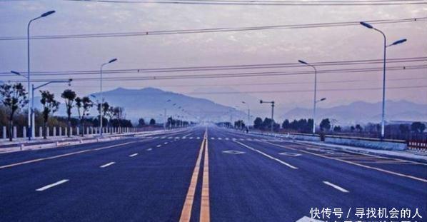  #黄线#你知道“双黄线”和“单黄线”有啥区别吗？新手司机可能