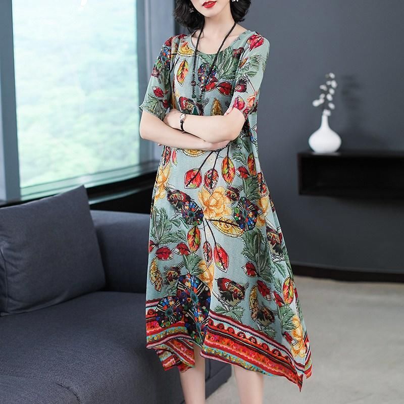 刚上市的印花“香云纱裙”，高雅华丽又显瘦，穿起来超美更有档次