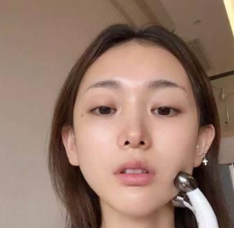 『适合』4个适合没钱女人的皮肤保养小技巧,少花钱让你拥有光泽好肌肤!