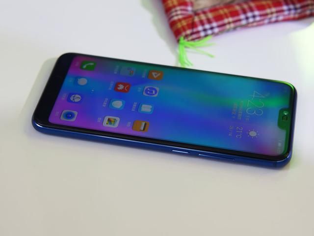华为荣耀10使用一周体验:除了屏幕几乎没有短