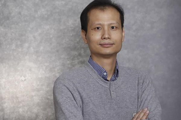 王志安起诉方舟子诈骗，索赔500万美金，网友：又一位骗子凉凉了