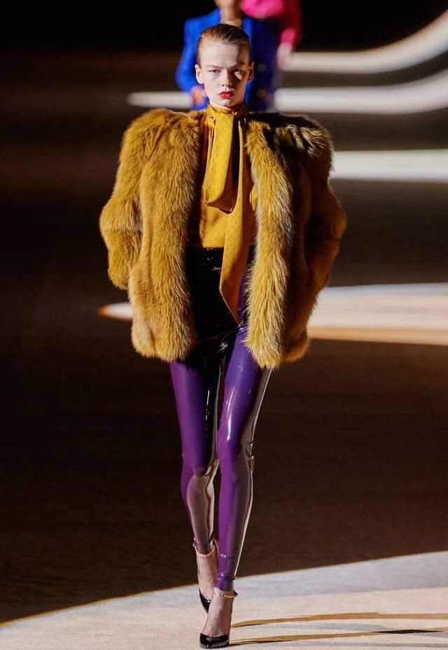  『系列』一场关于女性自我解放的革命：Saint Laurent 2020秋冬时装系列！