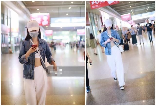 25岁乔欣真敢穿!牛仔外套里穿了一件运动内衣,网友:没有马甲线