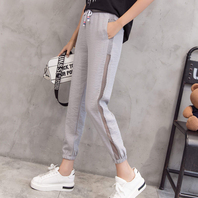 今年流行一款女裤:叫“逛街裤”!比牛仔裤时尚，初秋穿正合适