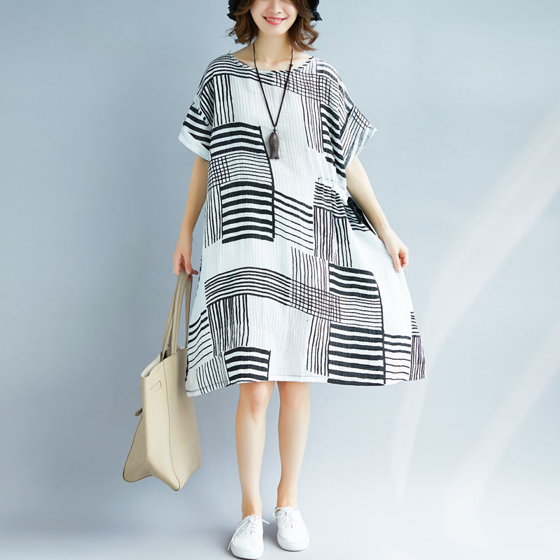 这样的连衣裙，超适合有气质的你，穿起来时尚有魅力还显气质