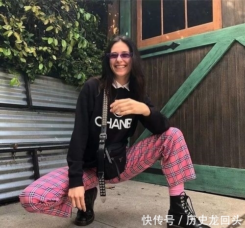  巨显■春节宅家胖10斤？三种微胖身材这样穿，巨显瘦！