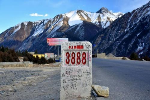 川藏线上的老司机，为何都会向窗外丢一根烟，看完之后令人叹息