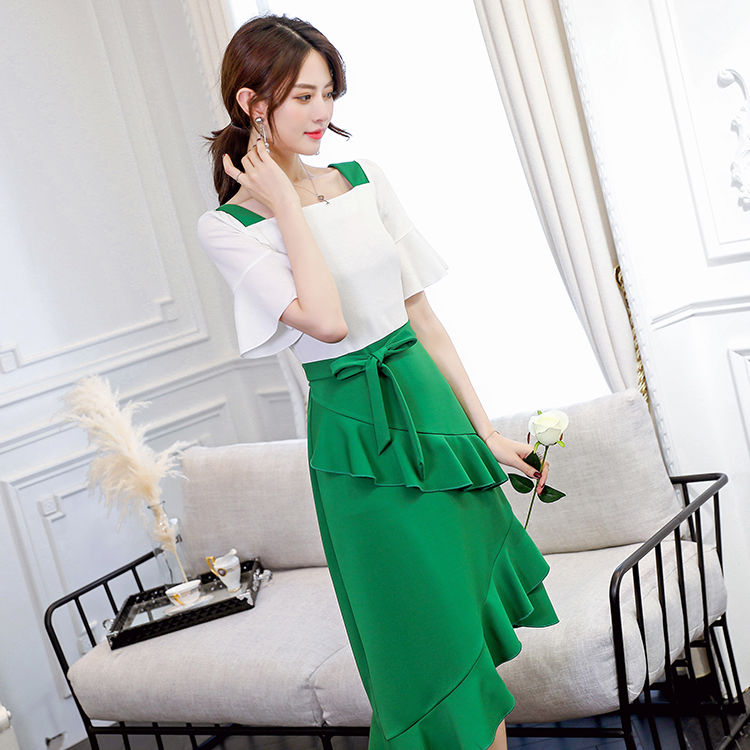 三伏天女人难穿衣?看看下图女人这样穿，让男人着迷女人嫉妒