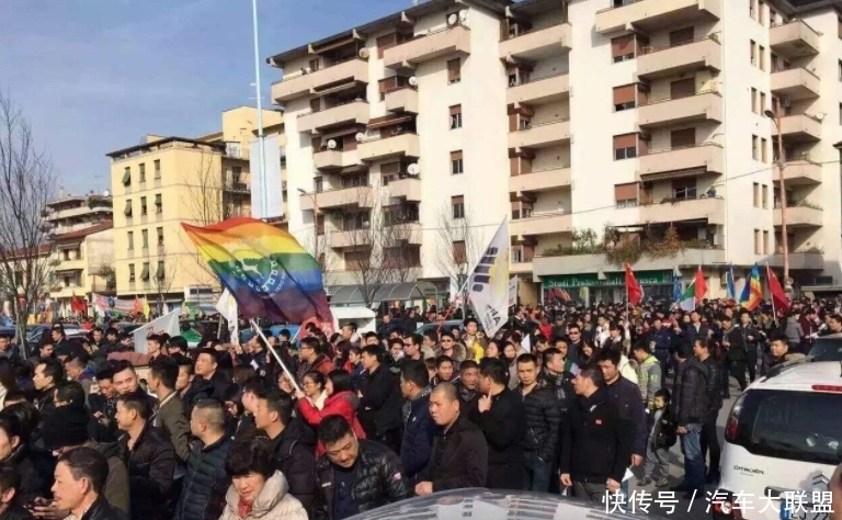 这明明是座欧洲城市，却被华人“占领”，当地警察都需要学中国话