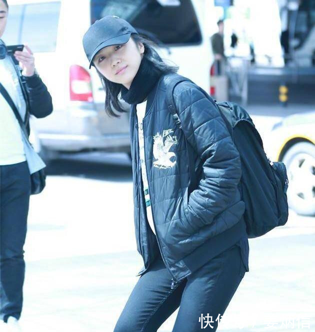 平时穿得像路人，一上台却惊艳众人，汤唯给女明星做了最好示范！