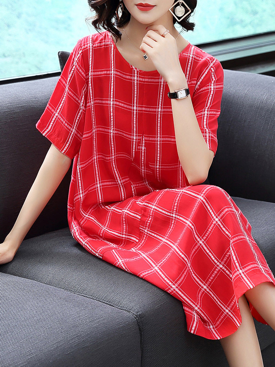 奔四因为连衣裙而焕发新风尚，用简奢发现品位生活中的小亮点