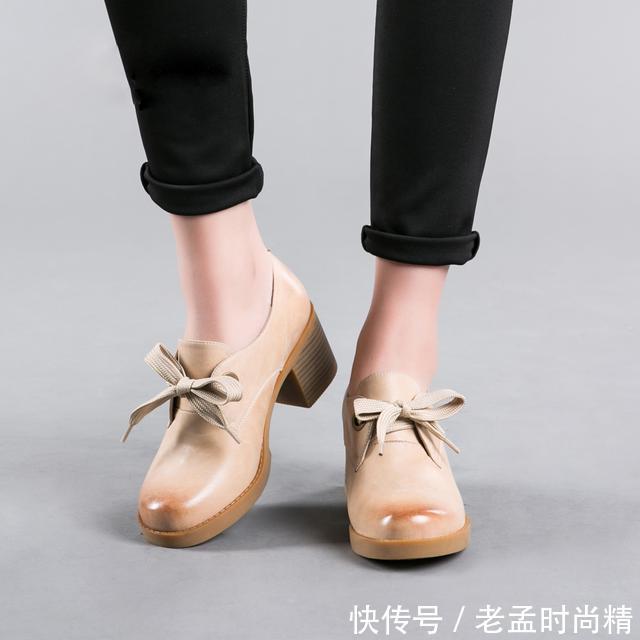 「减少」高鞋跟减少身高差,只为多靠近你一点点!