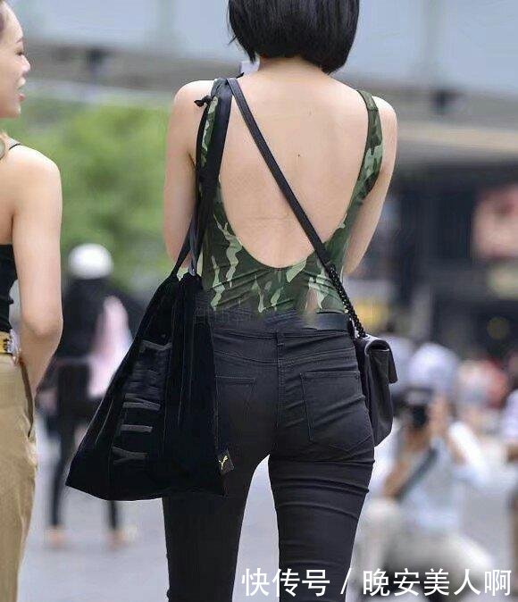 打底裤展现出东方女性特有的气质，穿着更舒适