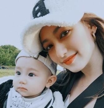  【二胎】又一女星官宣怀孕! 一胎生子不到9个月, 与大15岁老公奉子成婚