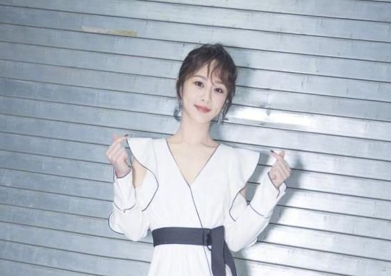 秦俊杰分手，网友大力指责出轨，无中生有搞事情?