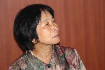 包臀裙展现出你应有的妩媚身姿,简单又大气!