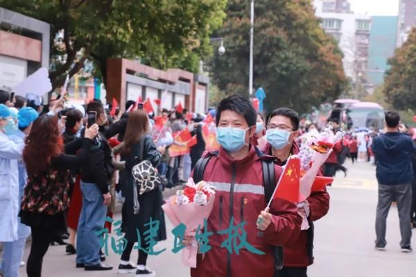  『回家』福建：春暖花开英雄回家！这几个瞬间亮了