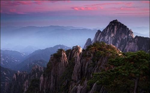 国庆只能选一个地方旅游，我建议你去安徽，这些地方可别错过