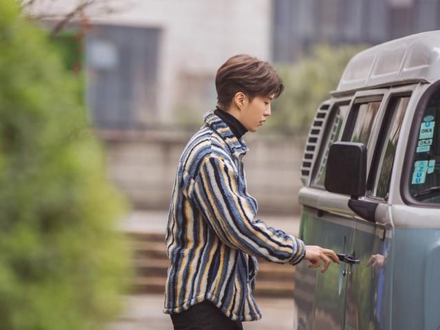 【扎心】当范丞丞遇到千玺！一个复古一个暖男，被00后叫哥哥扎心了！