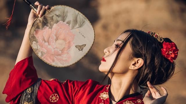  努力：那些激励人心的句子，胸怀激荡，愿你能一直努力向前