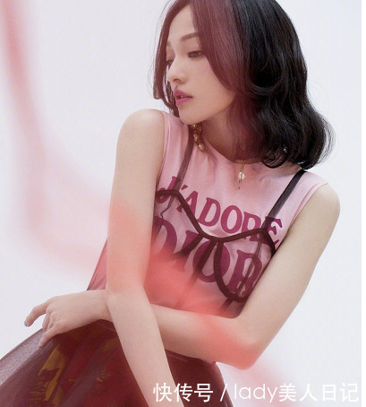 张韶涵终于又回来了！重归巅峰的除了她的歌声，还有她的高级衣品