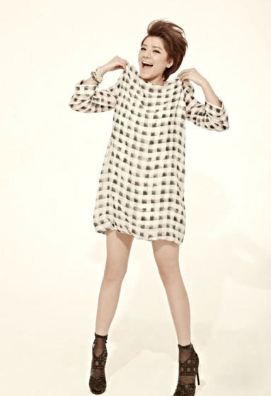 超女冠军江映蓉大变样，把自己整成了第二个Angelbaby引争议！