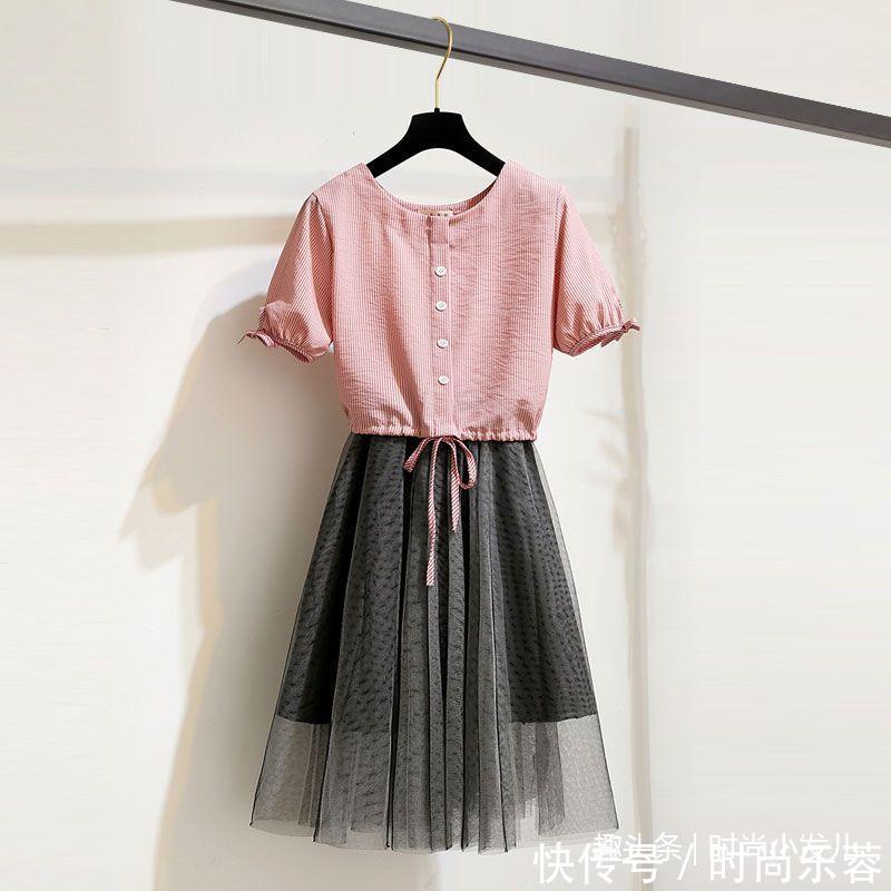 今夏最火叫奶油裙，清新优雅，时尚又减龄！