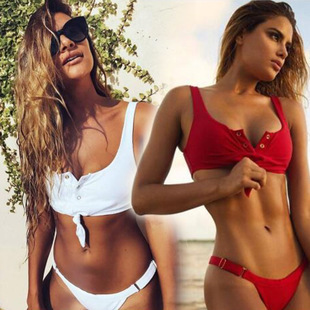 性感泳衣来袭，开启甜蜜之旅~