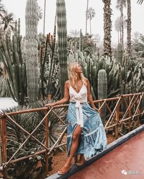 一件吊带性感妩媚又柔情似水，统统搞定