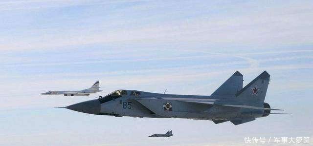 军事资讯俄罗斯先服役的三大战略轰炸机