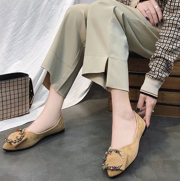 新款“瓢鞋”驾到!比高跟鞋时髦，比凉鞋透气，女人味挡不住