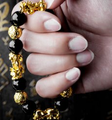 沙金是黄金吗?越南到处都是!询问价格后，乐的合不拢嘴